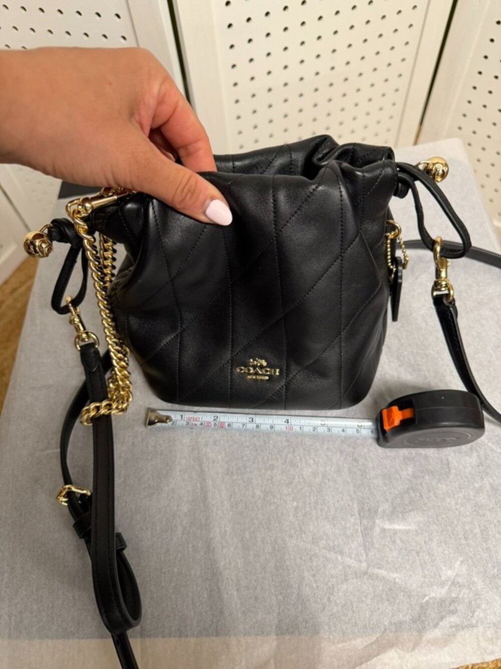 Coach Faye Mini Drawstring Crossbody Shoulder Quilted Black Gold Mini Bag - Picture 13 of 16